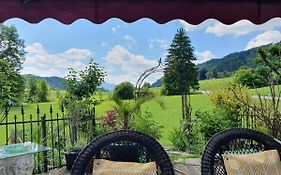 Fritzis Alpenidyll „Sommertraum & Winterromantik”